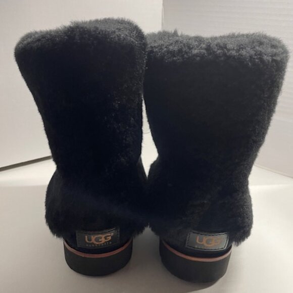 Shearling UGG Boots Size 9 - Picture 2 of 6